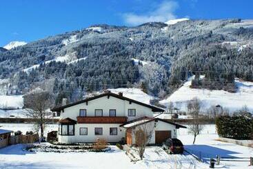 Bed and Breakfast Frühstückpension Larson