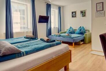 فندق فئة نجمة واحدة Gasthof Zum Postwirt