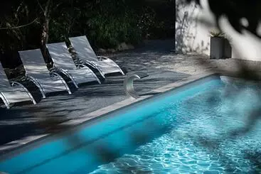 Bed & Breakfast Mise En Scène