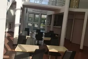 Hotelli Mervil Airport