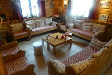 فندق Hôtel Du Col De La Machine