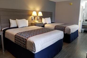 בית מלון כפרי Old Bardstown Inn