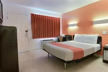 Motel 6corpus Christi, Tx  East  North Padre Island