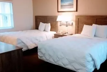 مُتل Ocean Court Beachfront