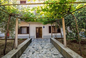 דירות לתיירים Apartment Ana 1