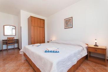 Apartaments turístics Apartments Luciana