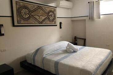 Moloch Hostel & Suites