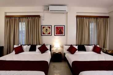 ホテル Crimson Lotus Bangalore