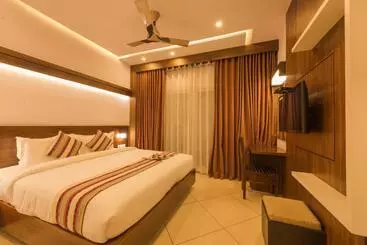 Hotel Trivers Resort Munnar