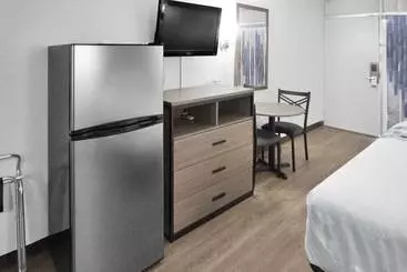 هتل Econo Lodge Carlsbad Caverns Area