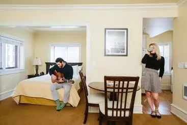 The Plaza Hotel Milwaukee