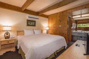 The Pines Resort & Conference Center