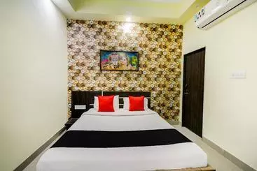 Hotel Capital O 64337 Madhuvan Pool And Resort