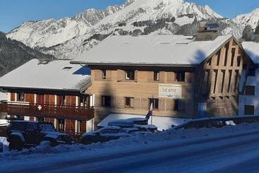 هتل Gîte Châtel