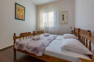 Жильё для туристов Apartments Jadry