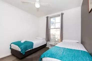 Amal, 1bdr North Melbourne Apartment