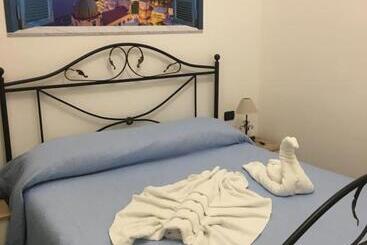 تختخواب و صبحانه Le Perle Di Napoli