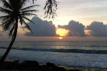 בית מלון כפרי Tinian Ocean View