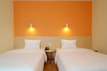 Hotel 7days Inn Guangzhou Tian He Plaza