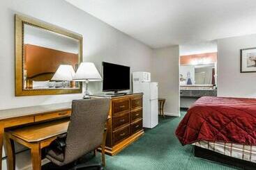 בית מלון כפרי Econo Lodge Inn & Suites Enterprise