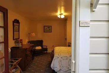 Отель The Raford Inn