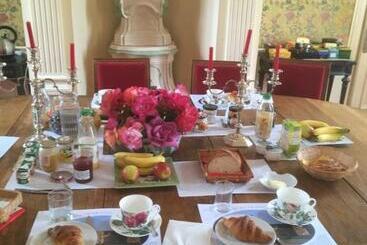 ベッドアンドブレックファースト Chambres D Hôtes & Gîtes Du Château De Grand Rullecourt