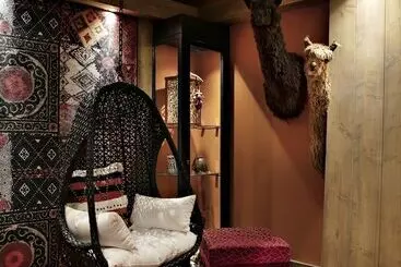 هتل Mgm Hôtels & Résidences – Hôtel Les Suites D’alexane