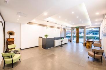 Отель No.5 Vogue  Suzhou