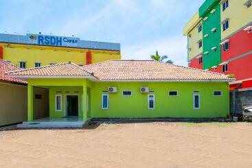 Hotell Spot On 2859 Fatan Costel