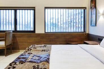 בית מלון כפרי Regency