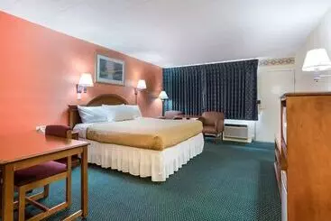 בית מלון כפרי Royal Inn Clearfield