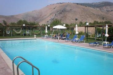 شقة فندقية Sezar Hotel Qeparo