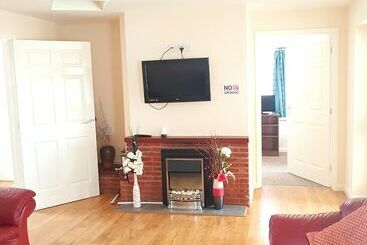 بيت ريفى Ingoldale House