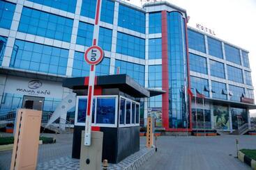 هتل Royal Tughimbe