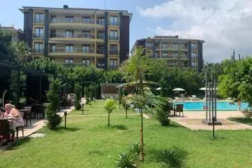 Grand Alisa Hotel – Ex.royalisa