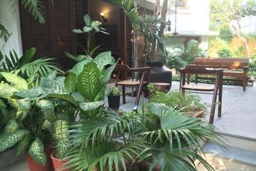 پانسیون Uteliaa Homestay