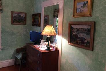 호텔 Secret Garden Inn & Cottages