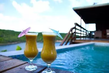 Hotelli Spice Bay Suites