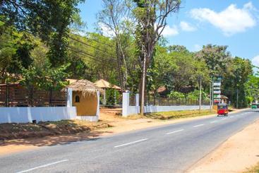 Otel Dambulla Nature Resort