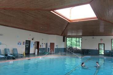 فندق Spring Valley Inn