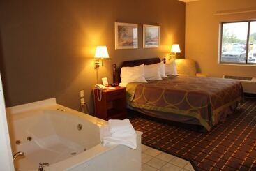 فندق على الطريق Super 8 By Wyndham Valparaiso