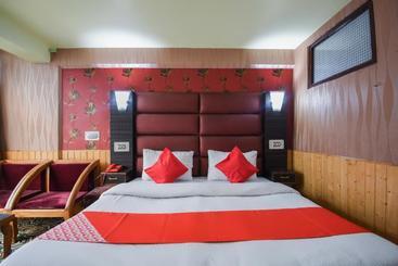 Hotel Oyo 65528  Hill View