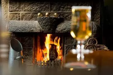 هاستل The Queens Head Kettlesing