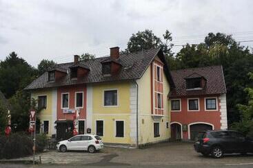 ベッドアンドブレックファースト Lindenhof Ybbs