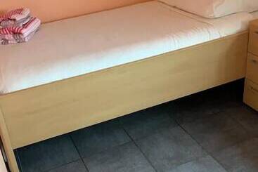 بنسيون Motel Am Outletcenter