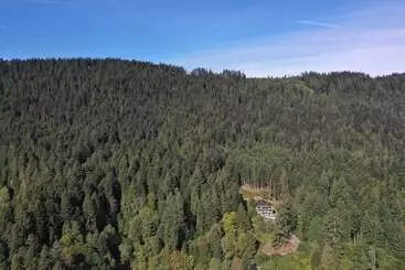 ツーリストアパートメント Schweizerhaus