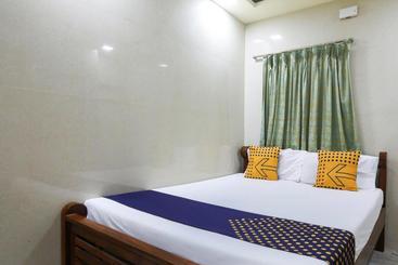 בית מלון כפרי Spot On 66844 Mtc Guest House