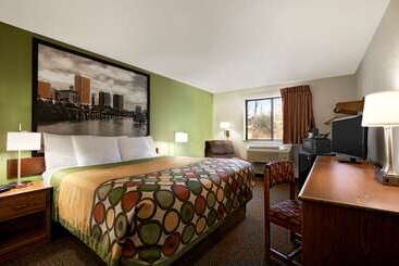בית מלון כפרי Super 8 By Wyndham Richmond/chamberlayne Rd