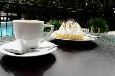 فندق Ayres Del Este