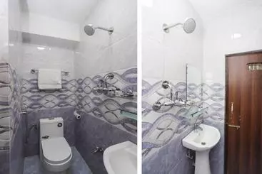 Pashupati Hotel By Oyo Rooms